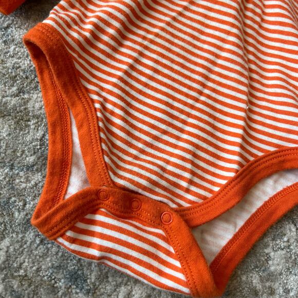 Little Me Halloween Pumpkin Set 9 Months - Picture 7 of 11